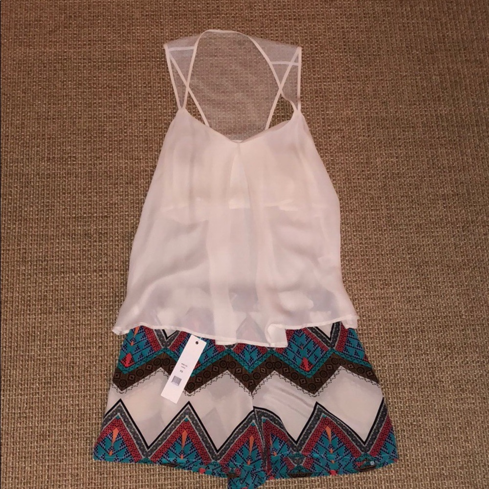 Silk Nicole Miller top